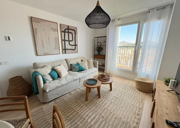 Lejlighed Unique Three-bedroom In The Heart Of Málaga