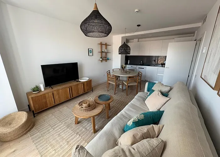 Lejlighed Unique Three-bedroom In The Heart Of